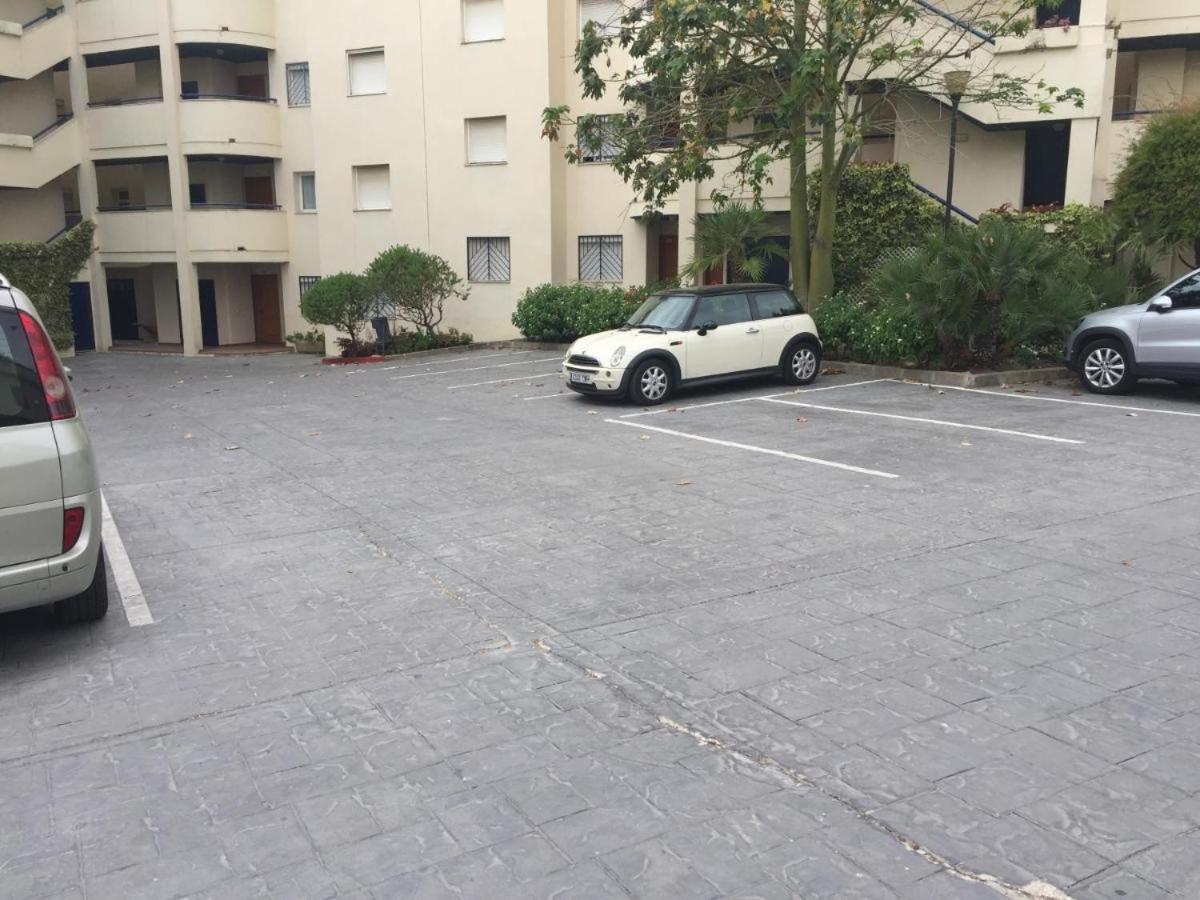 Ansa Beach Apartment - Cabopino, Marbella - Garden Level Zewnętrze zdjęcie